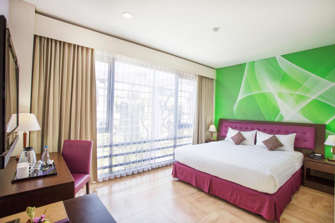 Kuta Central Park Hotel Exterior foto